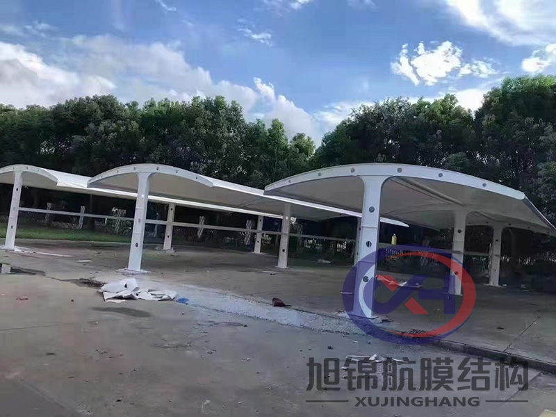 膜结构停车棚