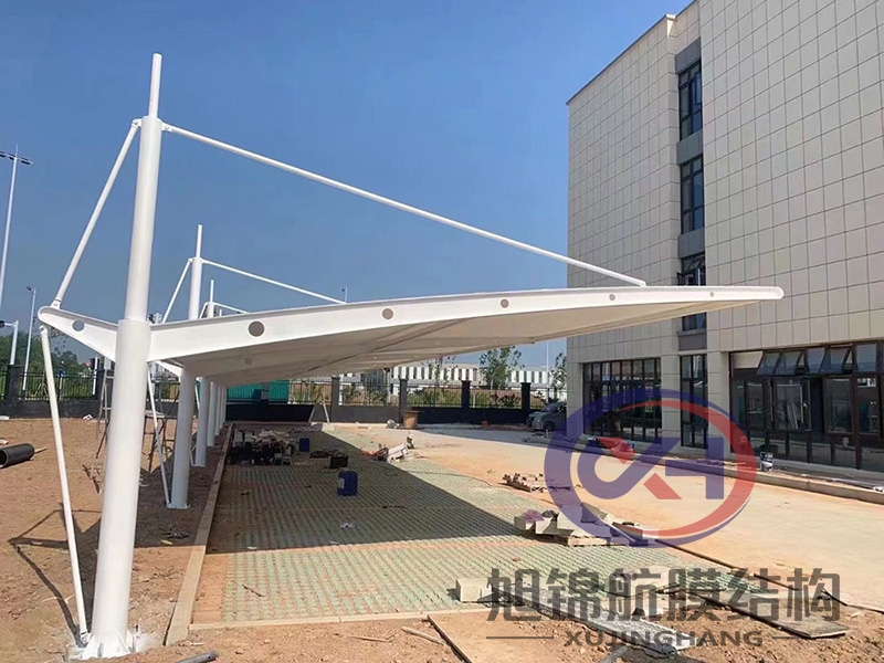膜结构停车棚